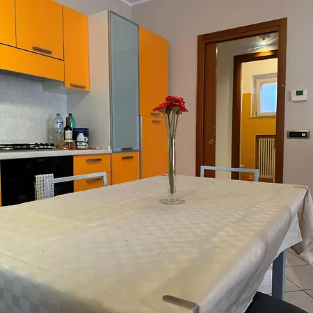 Orange Apartment Lezzeno